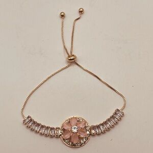 Gold plated Bracelet for women adjustable design